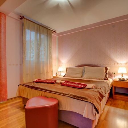 Sunny Villa Apartments Budva Buitenkant foto