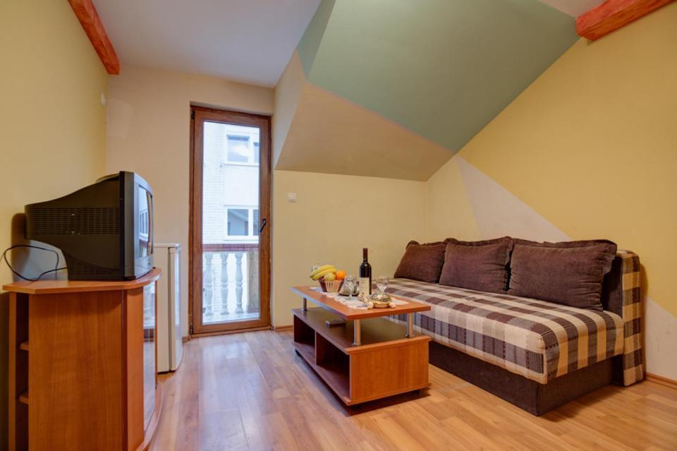 Sunny Villa Apartments Budva Buitenkant foto