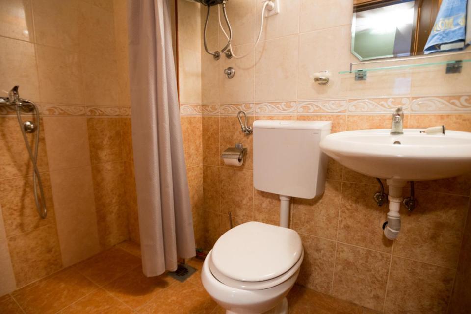 Sunny Villa Apartments Budva Buitenkant foto