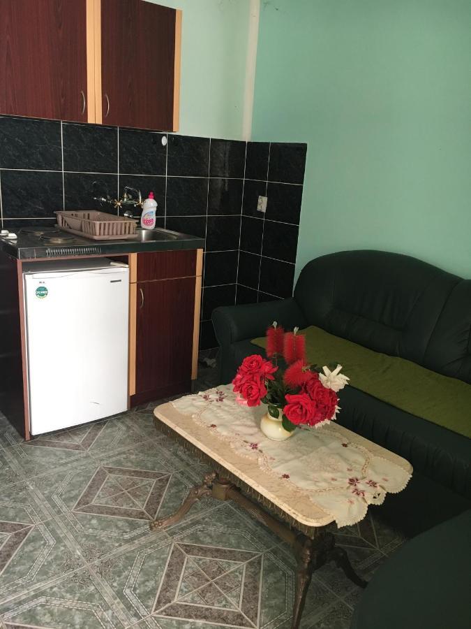 Sunny Villa Apartments Budva Buitenkant foto