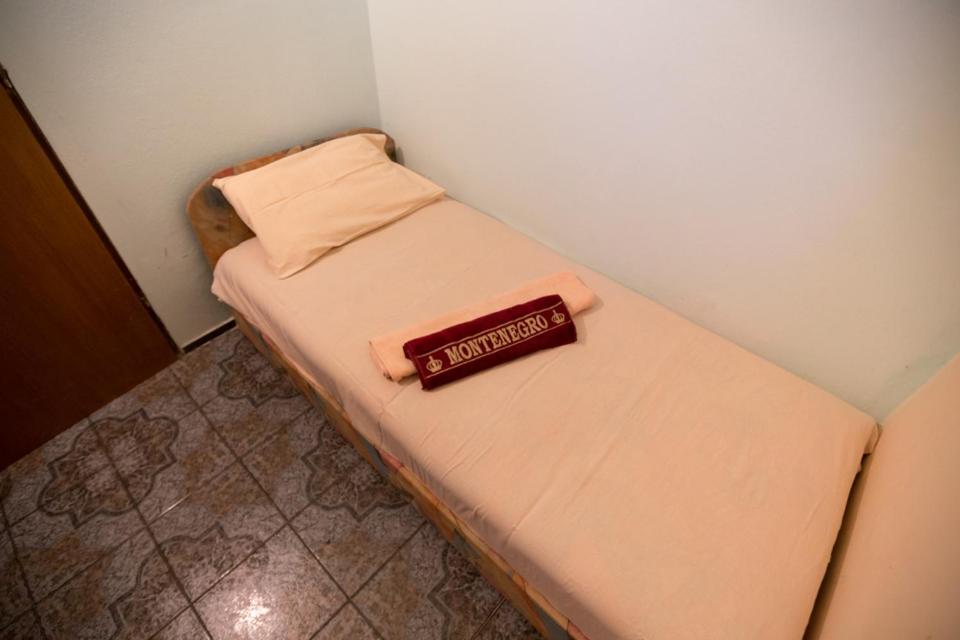 Sunny Villa Apartments Budva Buitenkant foto