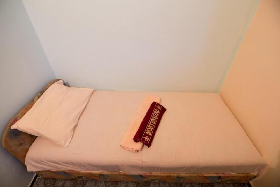 Sunny Villa Apartments Budva Buitenkant foto