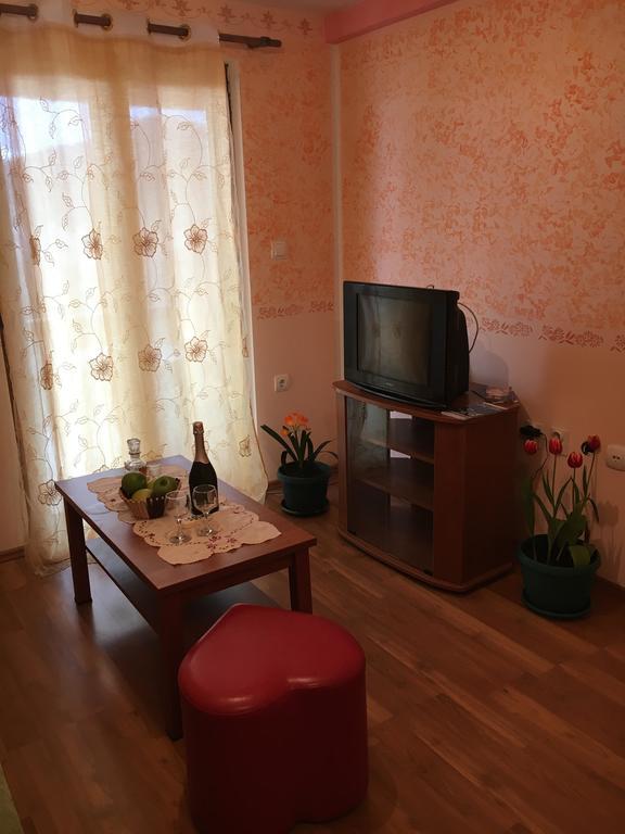Sunny Villa Apartments Budva Buitenkant foto