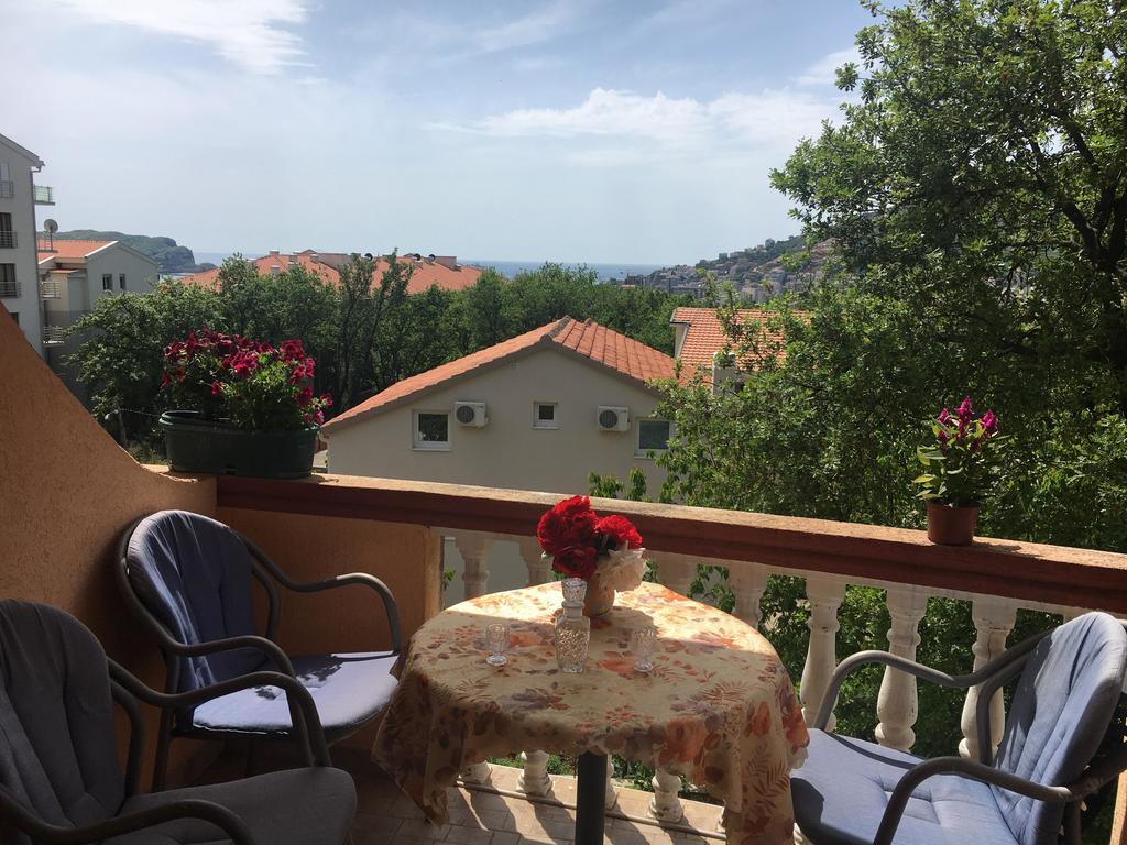 Sunny Villa Apartments Budva Buitenkant foto
