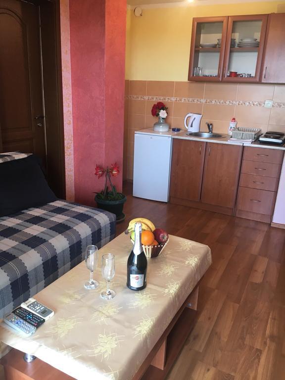 Sunny Villa Apartments Budva Buitenkant foto